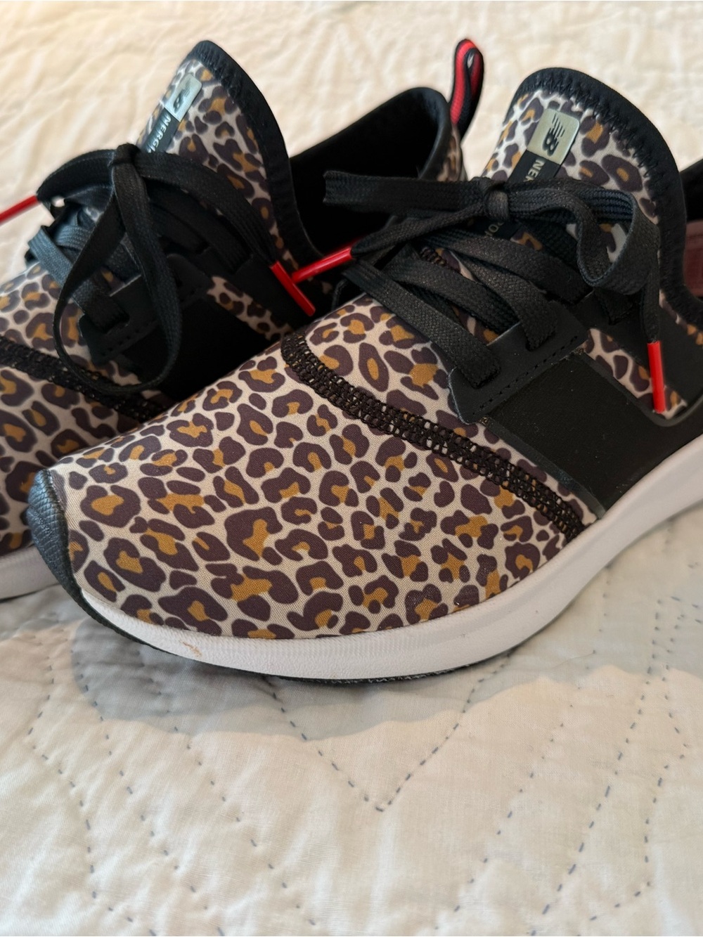 New Balance Women’s size 7 Leopard Print Sneakers with Black and Red Accents - Picture 2 of 8